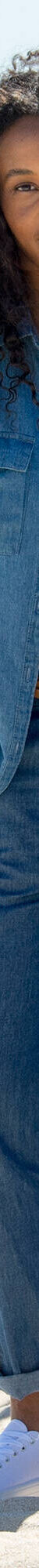 Bloes in lichte jeans met oprolbare mouwen (bleached) Bloes in lichte jeans met oprolbare mouwen (bleached)
